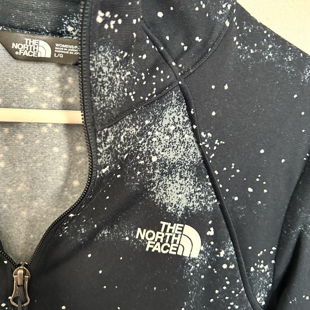 The North Face Black and White Women's Jacket - Picture 7 of 7